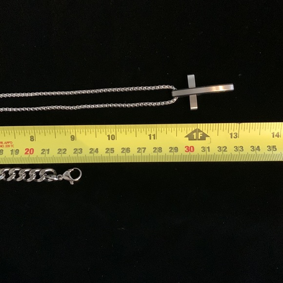 Men’s Necklace and BraceletSet - Picture 7 of 7